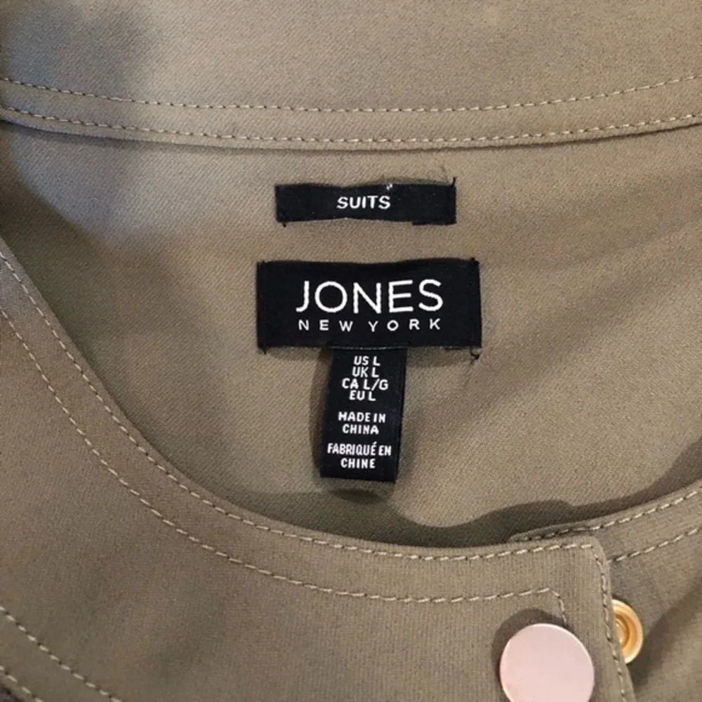 NWOT Jones New York Jacket Size L